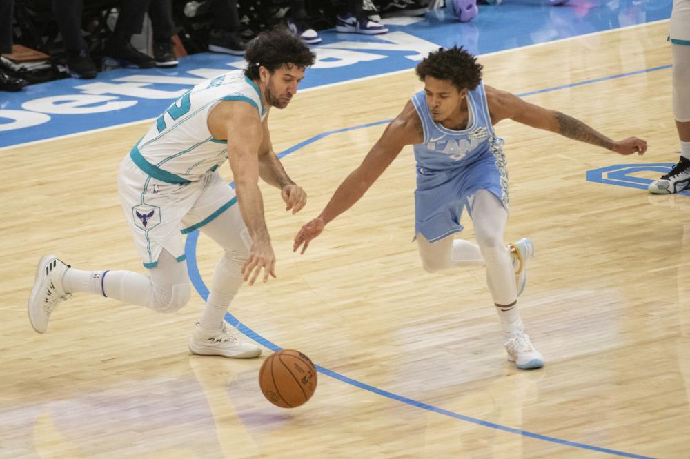 而游泳选手 而游泳选手