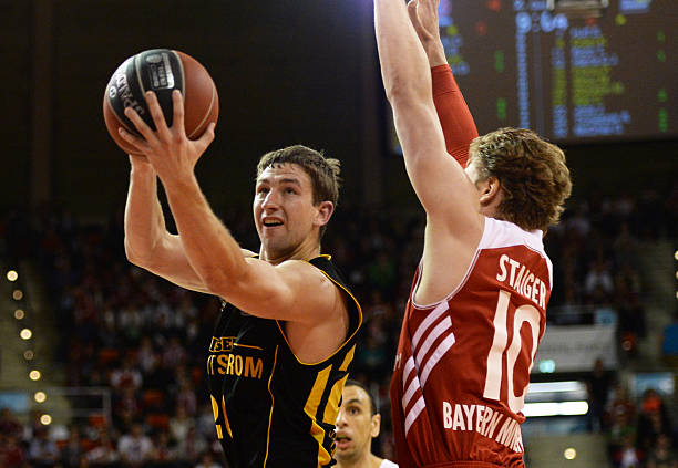 他不仅是国 他不仅是国